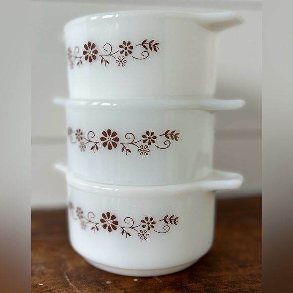 Vintage Pyr-o-Rey 10 ounce Mini Casserole Dishes set of 3 🤎🤍🤎 - Picture 6 of 13